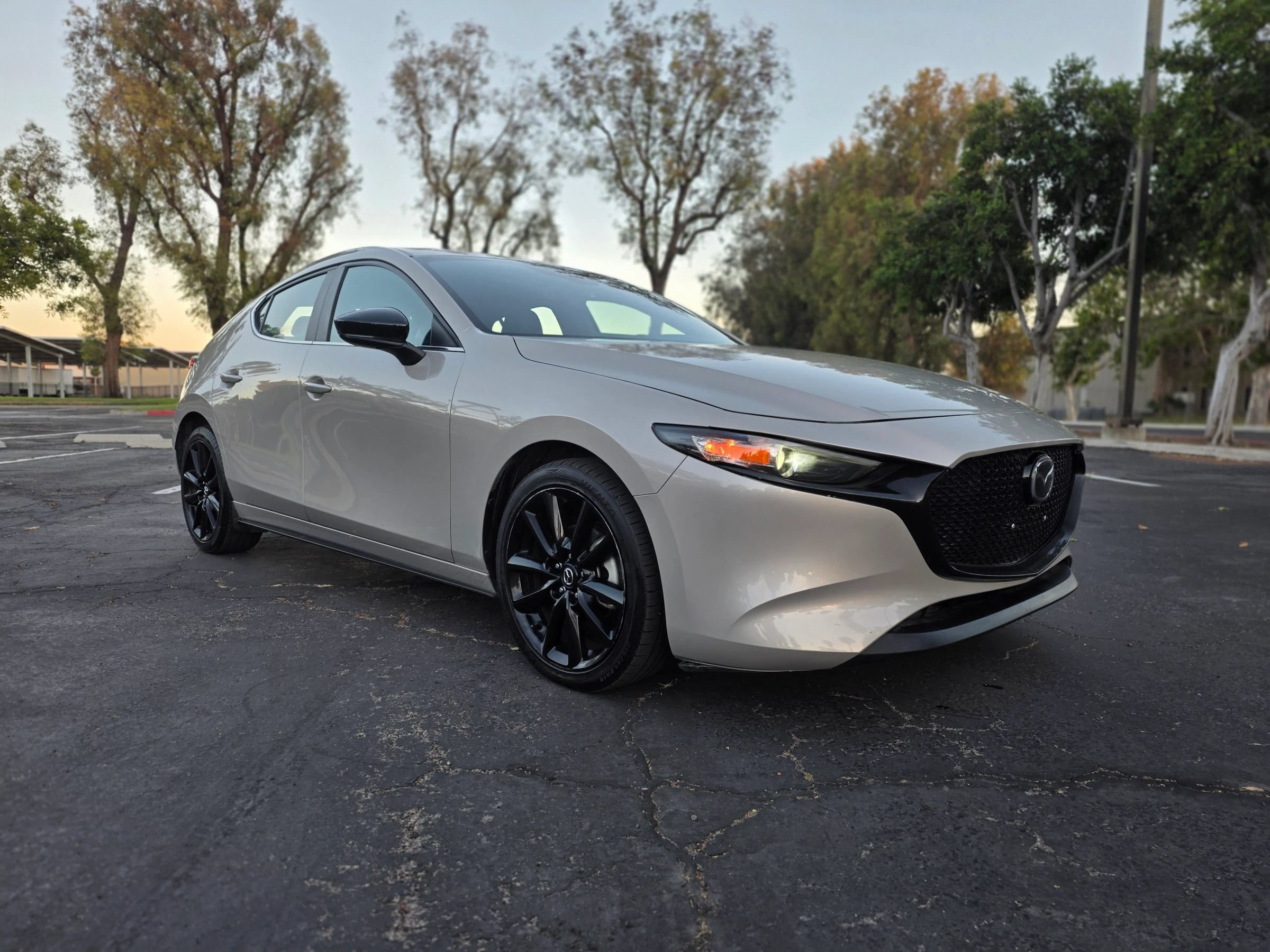 Used 2024 MAZDA MAZDA3 s FWD image 3