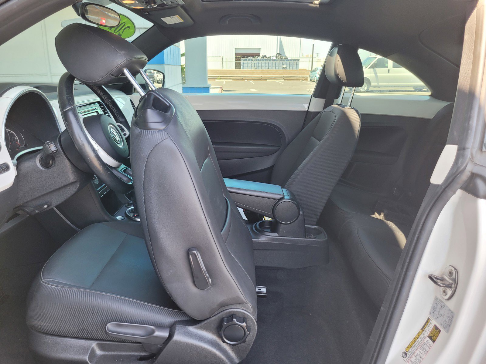 Used 2014 Volkswagen Beetle 2.5 FWD image 15
