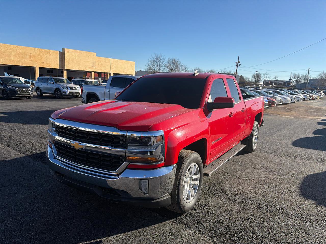 Used 2017 Chevrolet Silverado 1500 LT w/ All Star Edition AWD/4WD image 7