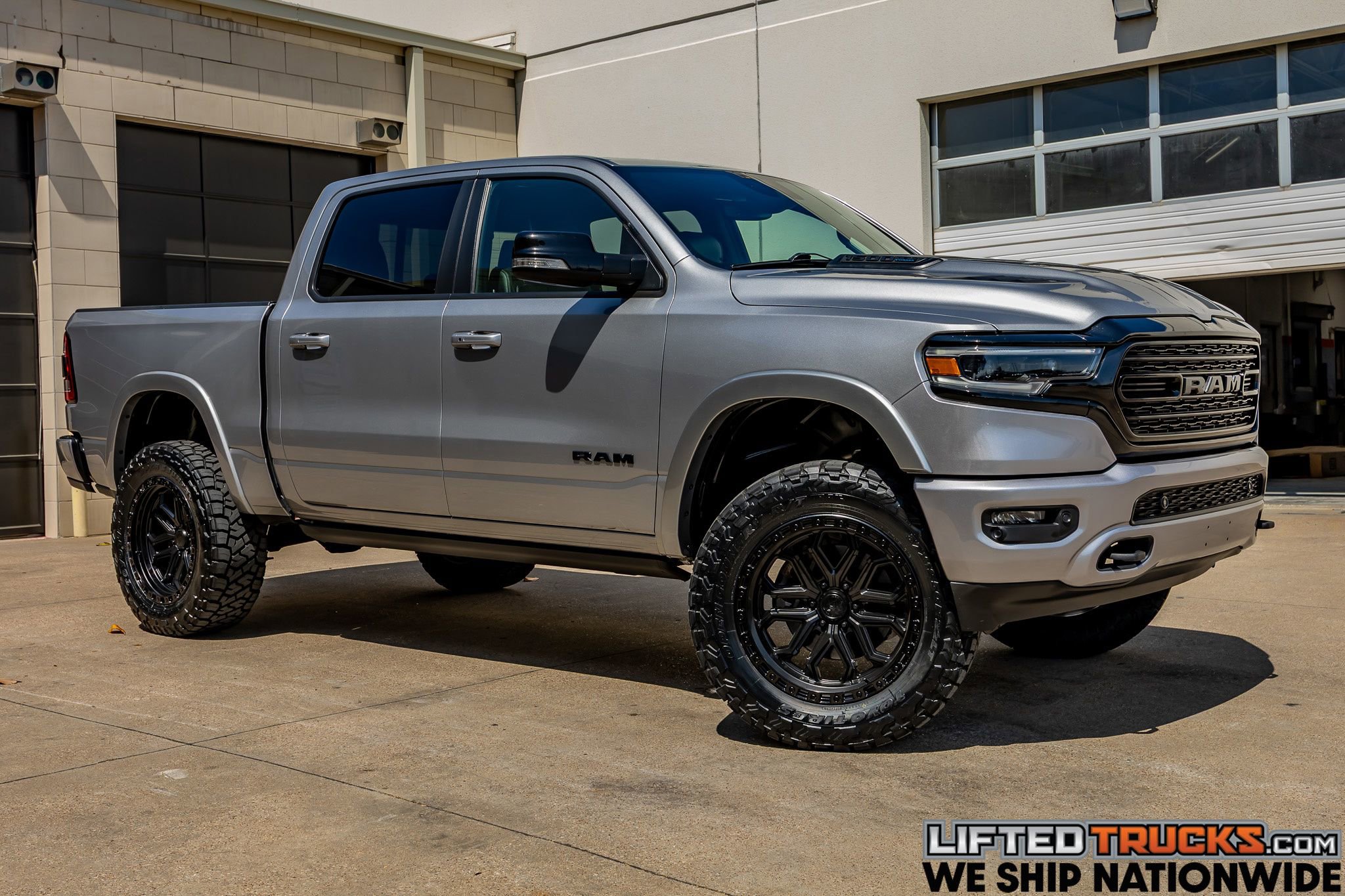 Used 2022 RAM 1500 Limited w/ Night Edition AWD/4WD image 1