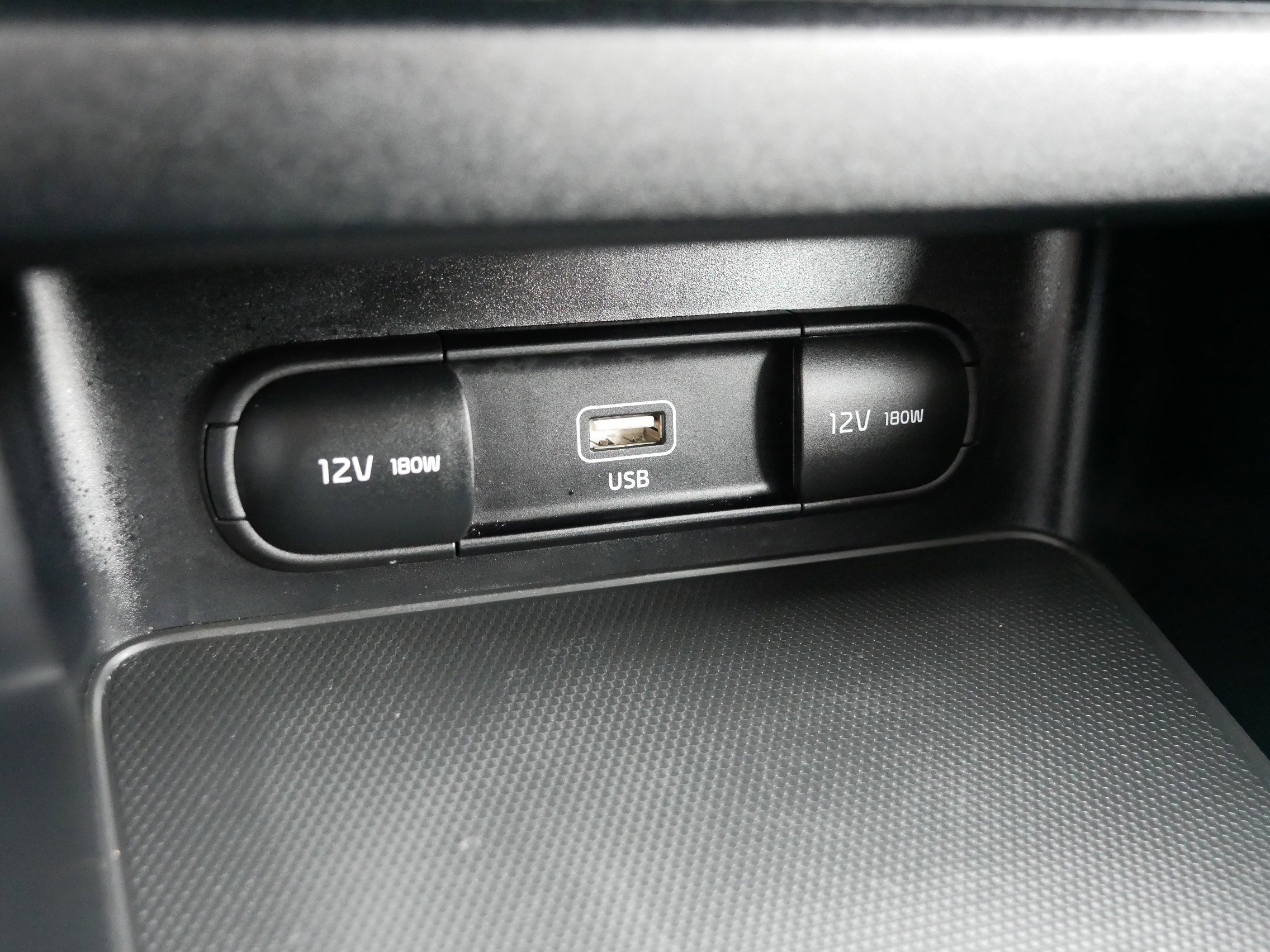 Certified 2023 Kia Forte LXS w/ LXS Technology Package image 32