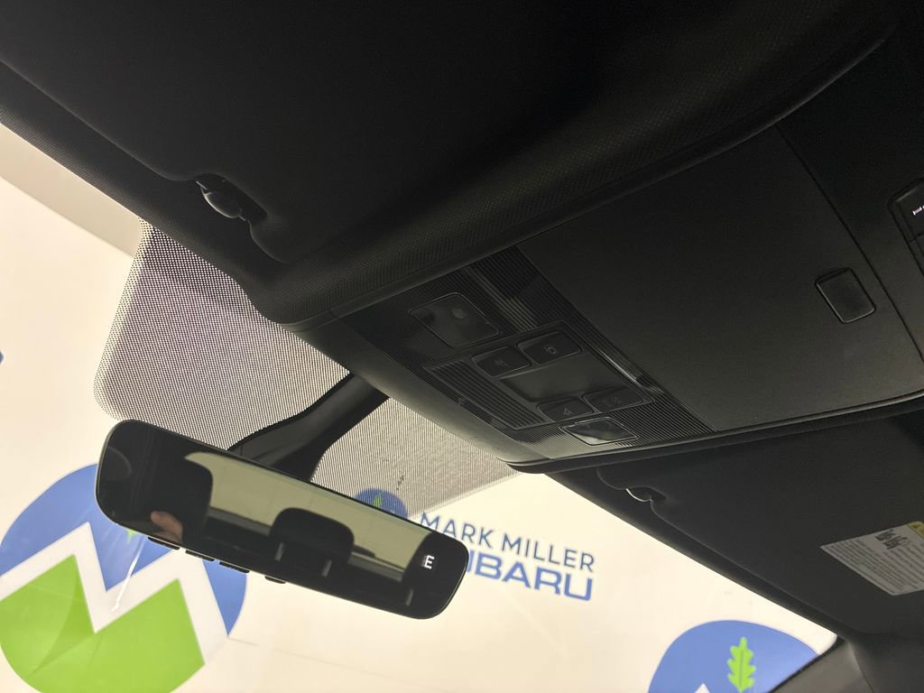 Used 2022 Volkswagen Atlas Cross Sport SE image 18