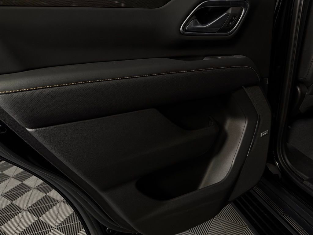 Used 2023 GMC Yukon AT4 w/ AT4 Premium Package image 36