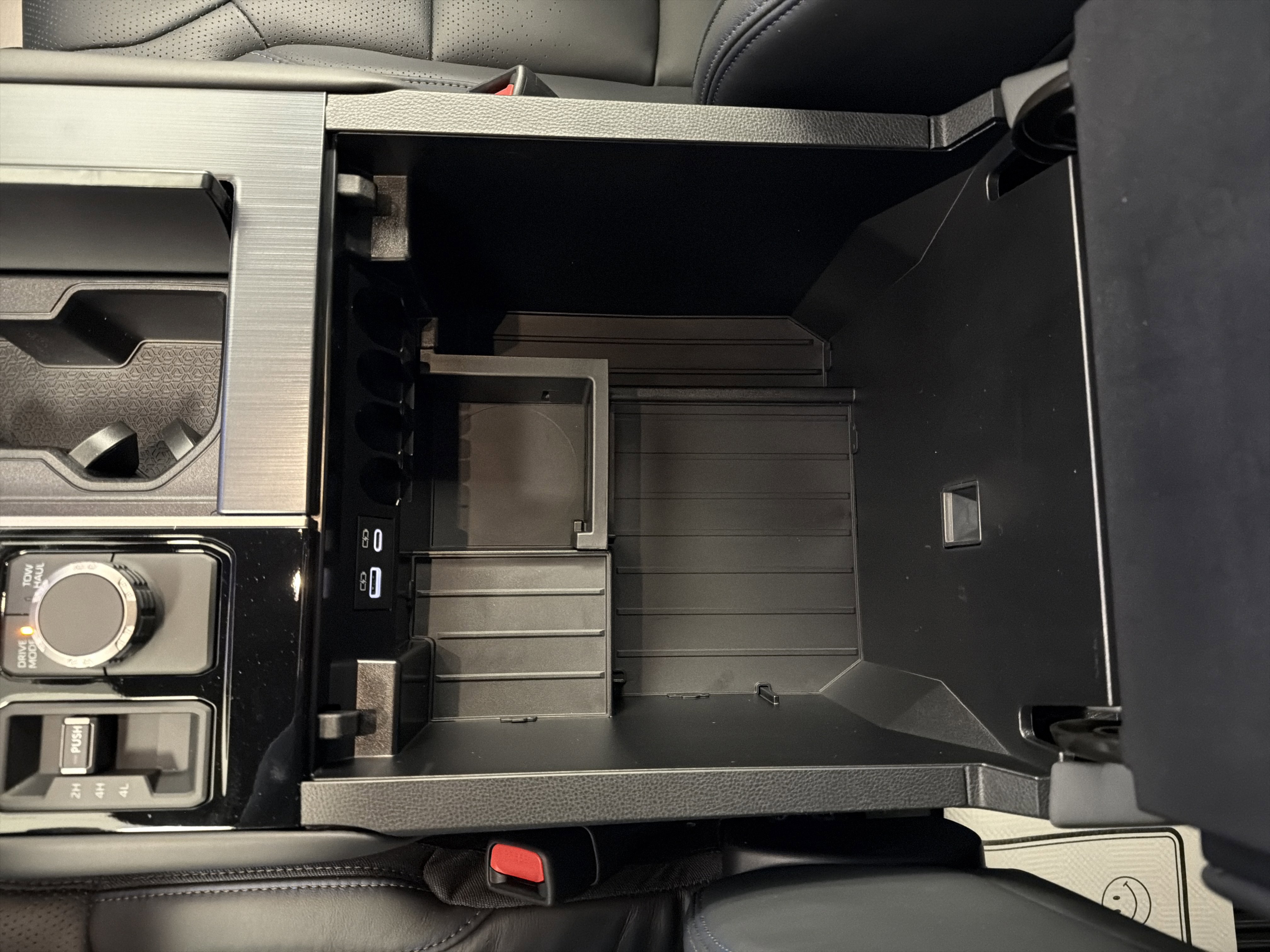 New 2026 Toyota Sequoia Platinum AWD/4WD image 13