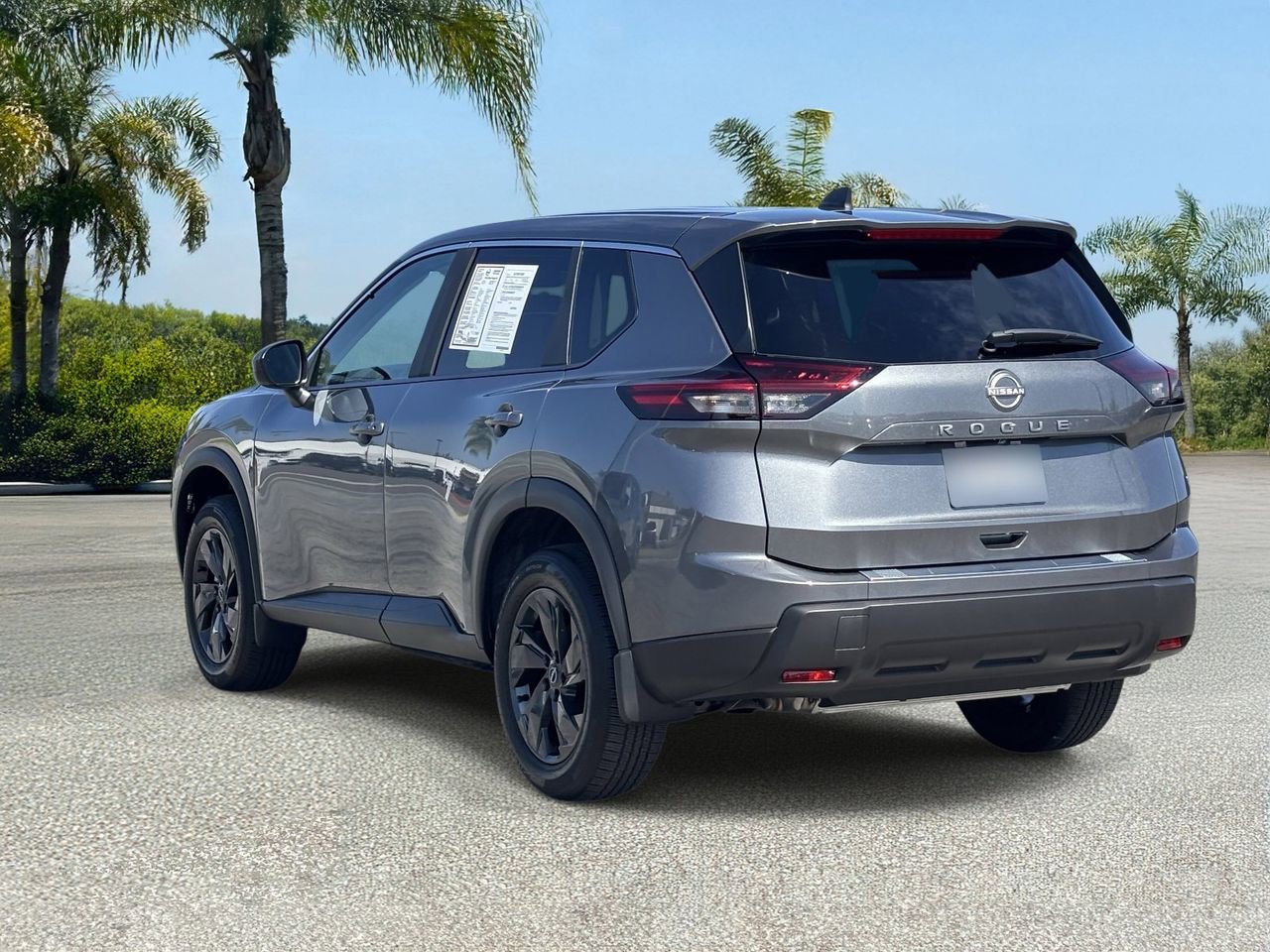 Certified 2026 Nissan Rogue SV FWD image 5