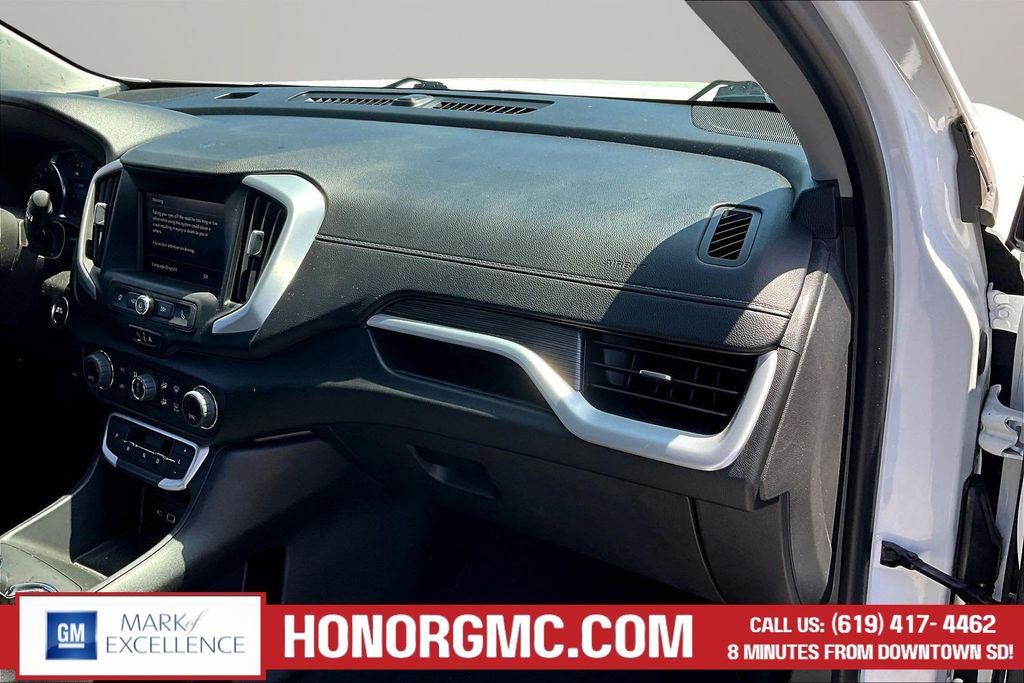 Used 2022 GMC Terrain SLE w/ Driver Convenience Package image 25