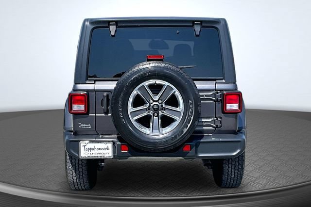 Used 2021 Jeep Wrangler Unlimited Sahara AWD/4WD image 5