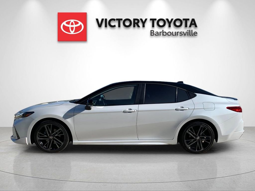Used 2025 Toyota Camry XSE FWD image 2
