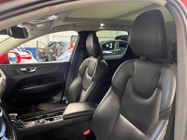 Used 2018 Volvo XC60 T5 Inscription w/ Vision Package image 23