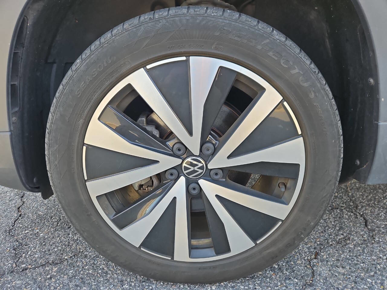 Used 2022 Volkswagen Taos SE image 18