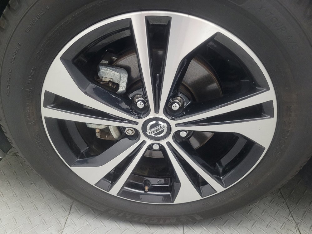 Used 2021 Nissan Sentra SV FWD image 31