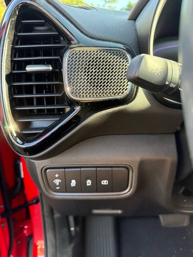 Certified 2024 Kia Soul GT-Line w/ Option Group 020 FWD image 17