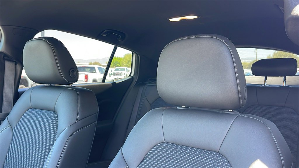 Used 2024 Buick Envista Preferred w/ Convenience I Package image 12