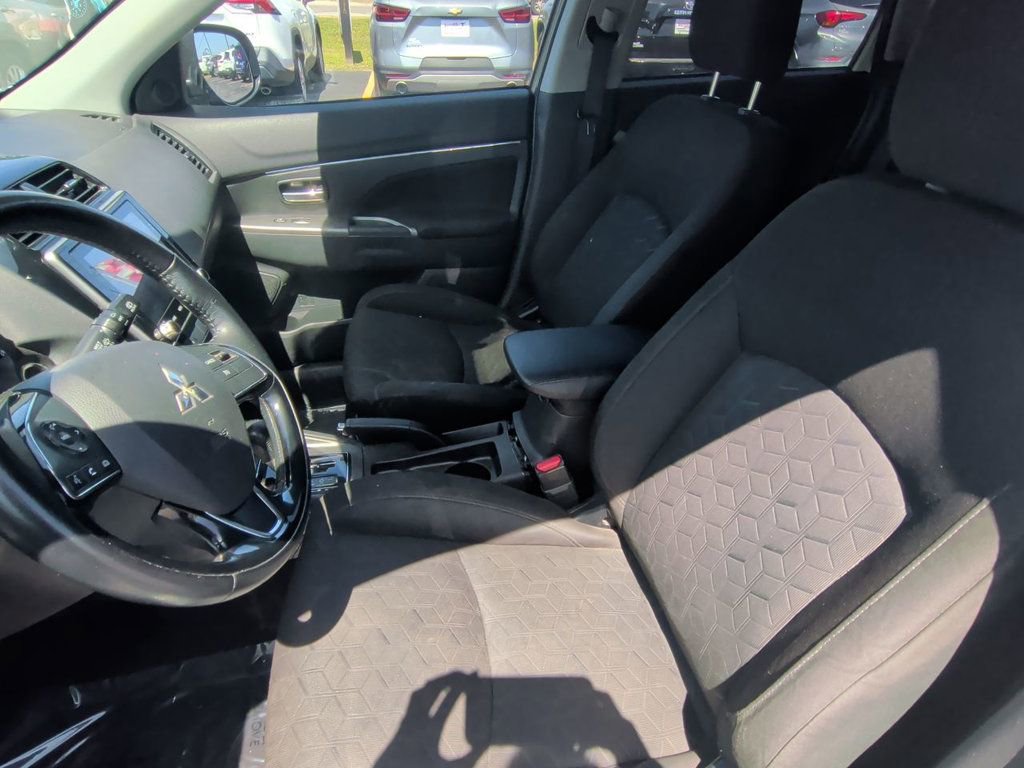 Used 2021 Mitsubishi Outlander Sport SE image 14