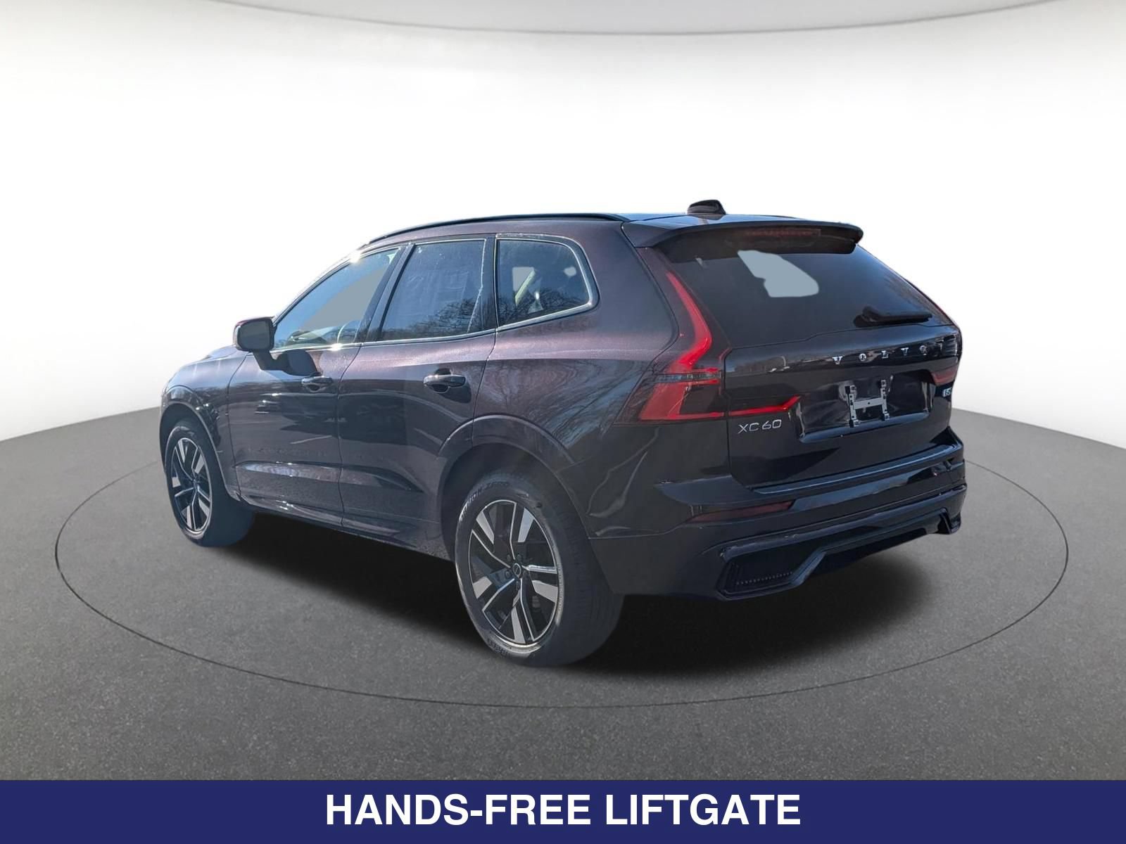 New 2026 Volvo XC60 B5 Plus w/ Protection Package Premier AWD/4WD image 6