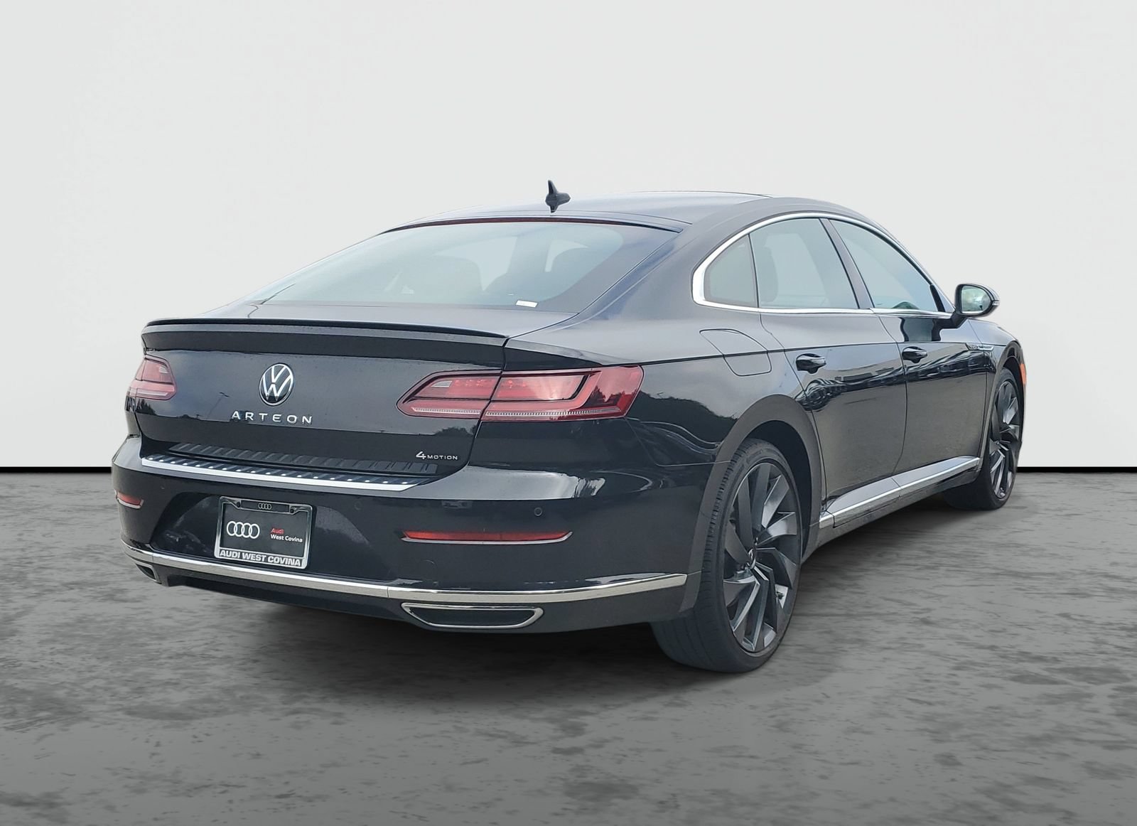 Used 2023 Volkswagen Arteon SEL AWD/4WD image 4