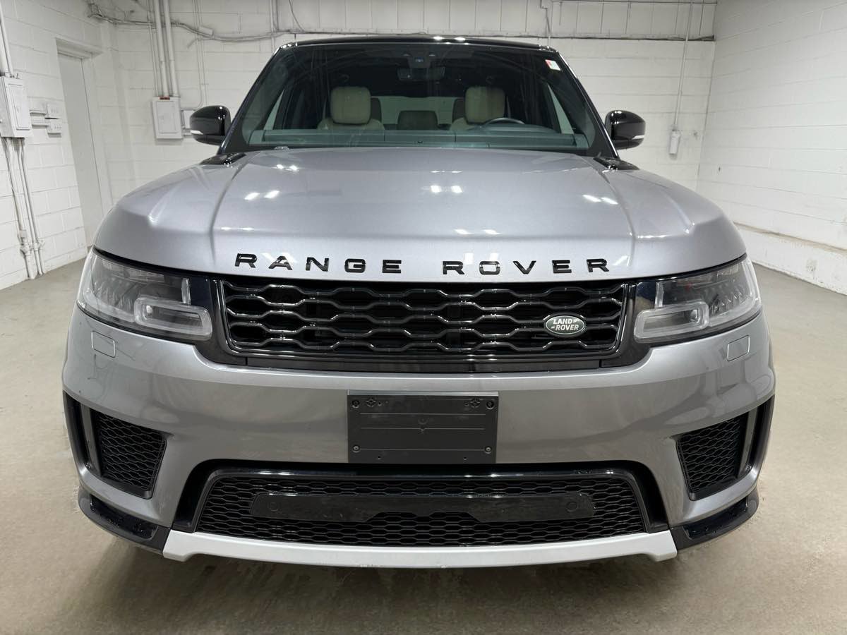 Used 2022 Land Rover Range Rover Sport HSE Silver Edition image 2