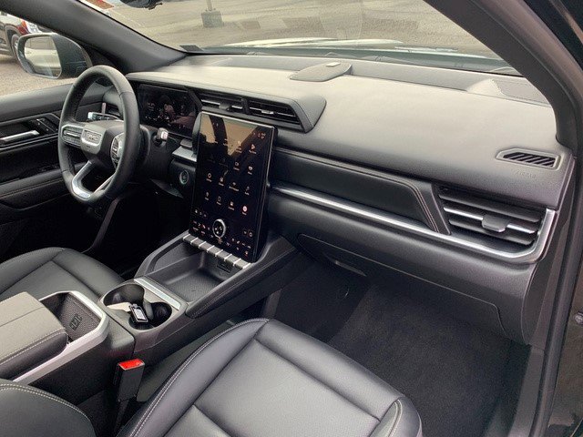 Certified 2025 GMC Terrain Elevation w/ Elevation Premium Package image 9