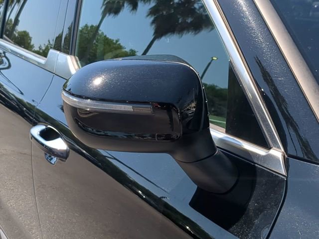 Used 2025 Kia Telluride S image 9