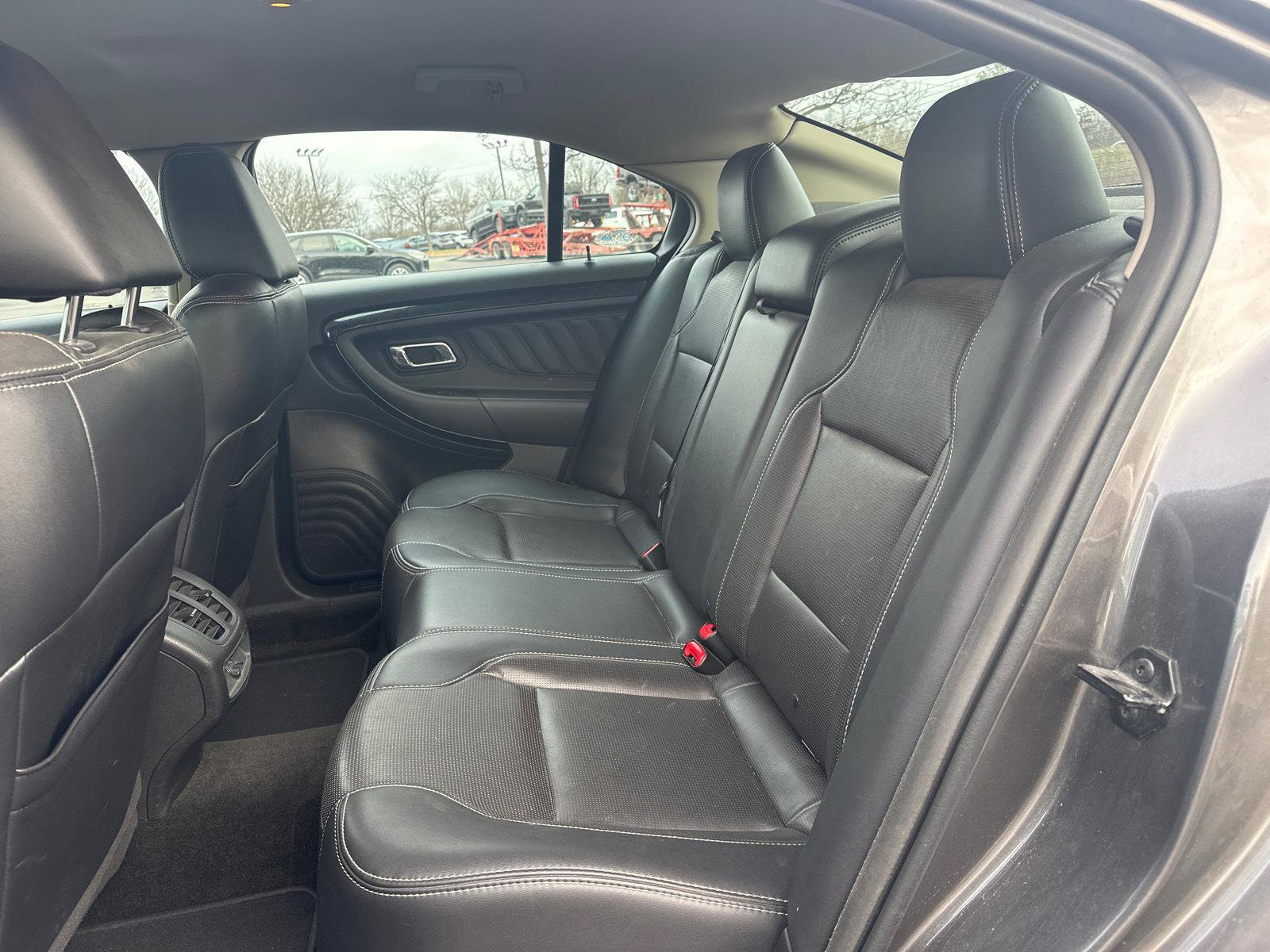 Used 2012 Ford Taurus Limited image 7