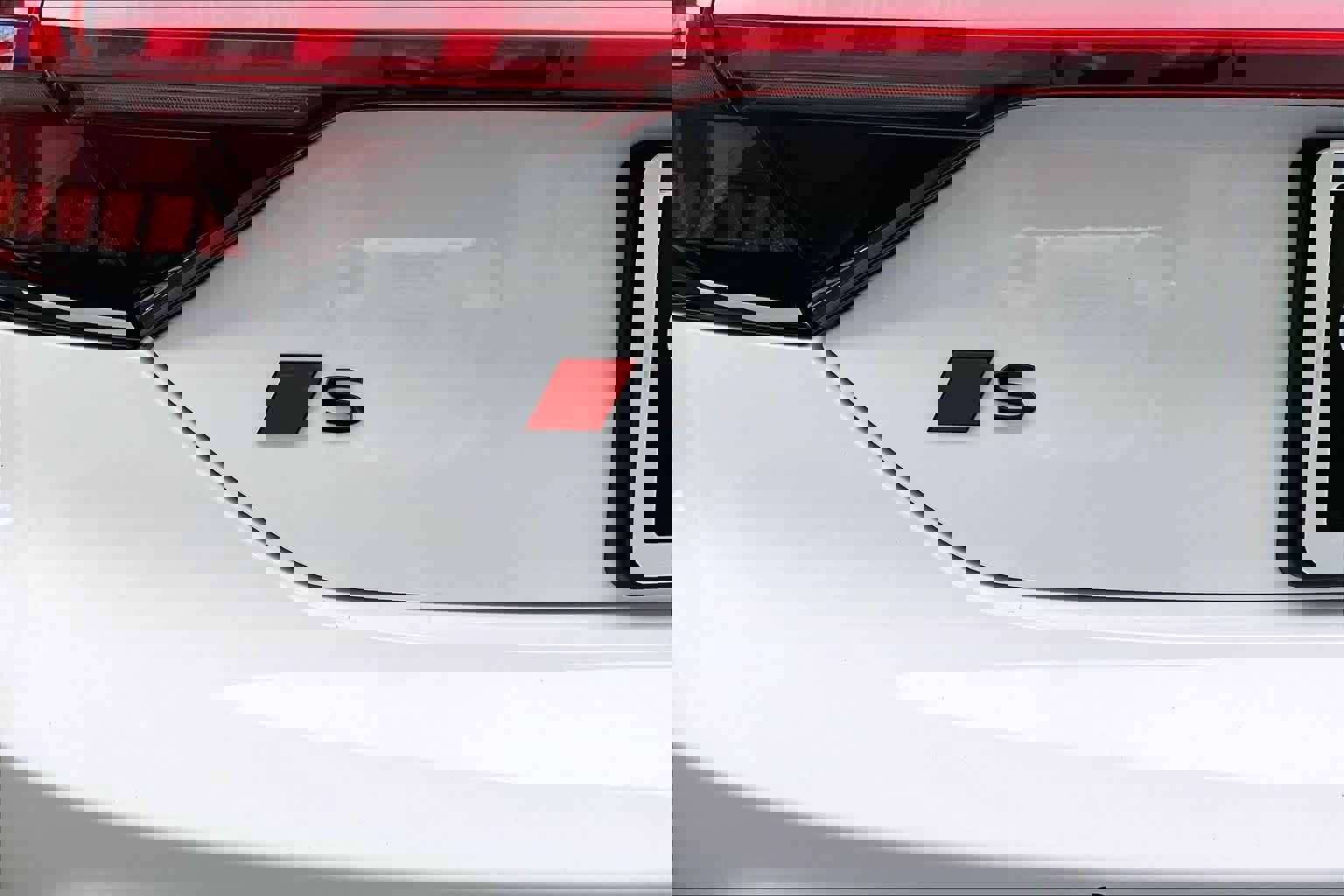 Certified 2025 Audi S e-tron GT Prestige w/ Prestige Package AWD/4WD image 31