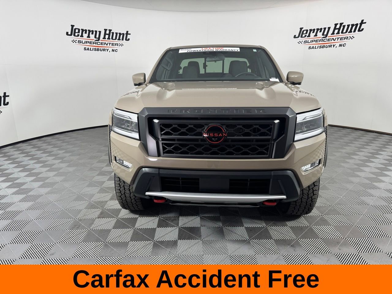 Used 2023 Nissan Frontier PRO-4X w/ Pro Convenience Package image 3
