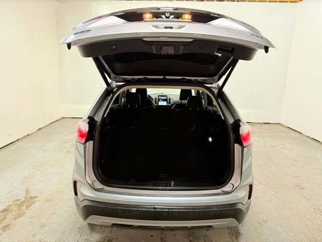 Used 2022 Ford Edge SEL w/ Convenience Package image 9