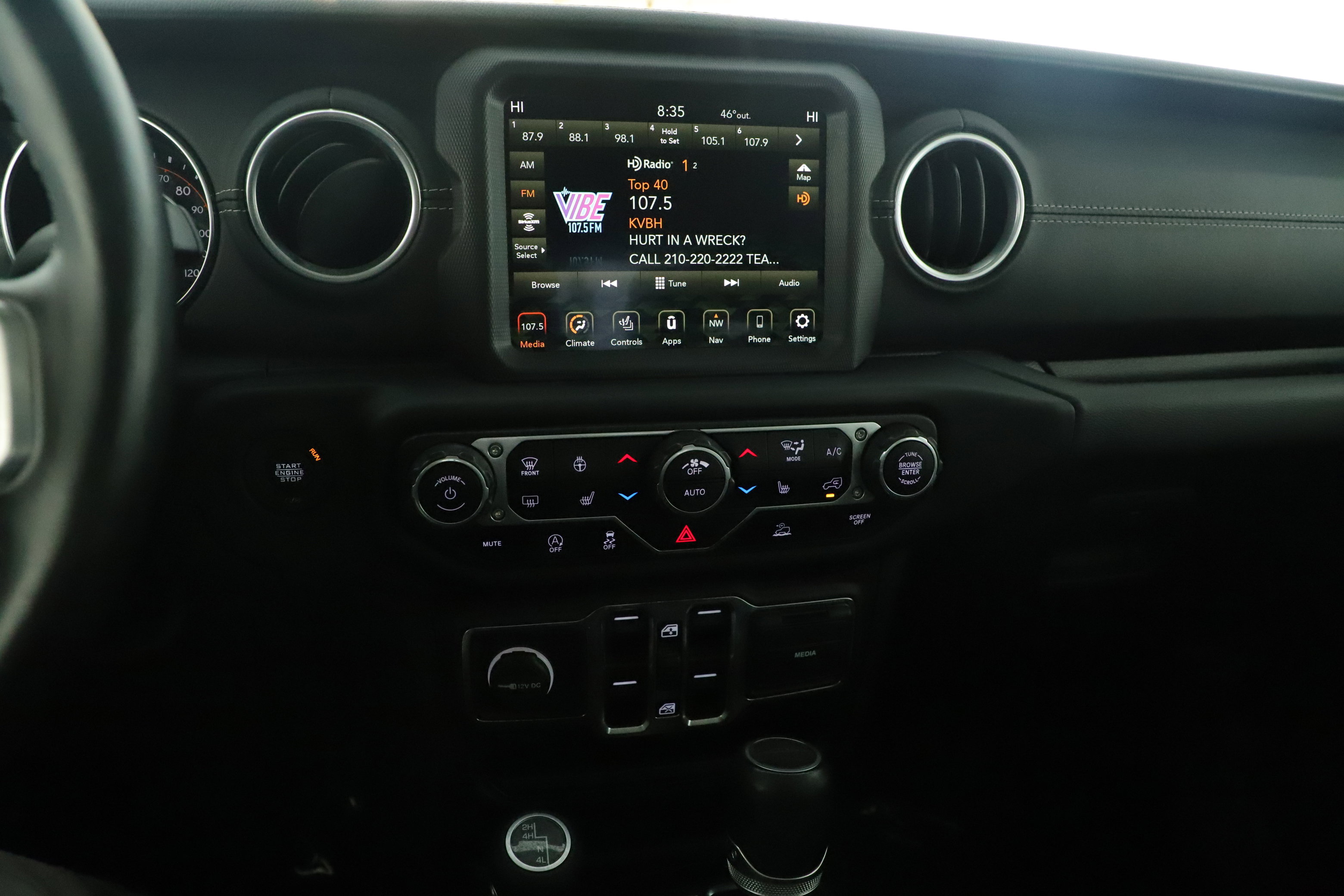 Used 2020 Jeep Gladiator Overland w/ Popular Equipment Package image 17