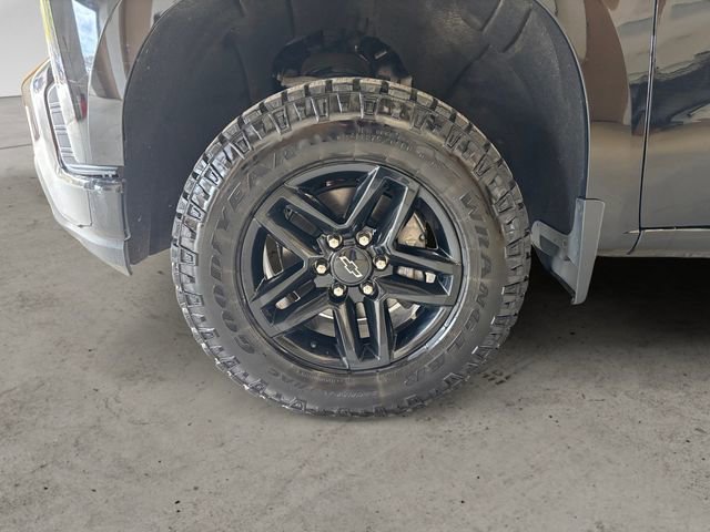 Used 2022 Chevrolet Silverado 1500 LT Trail Boss w/ Bed Protection Package AWD/4WD image 14