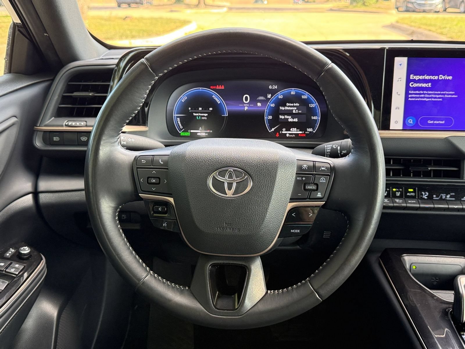 Used 2025 Toyota Crown AWD/4WD image 28