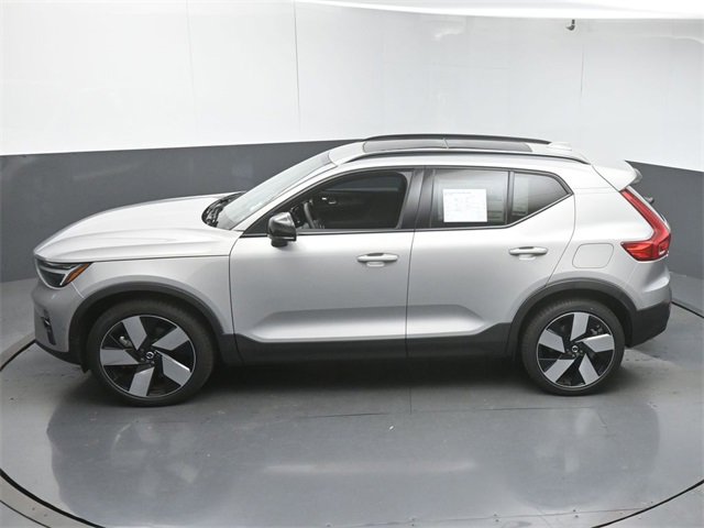 Used 2024 Volvo XC40 Recharge Plus w/ Protection Package Premier image 43