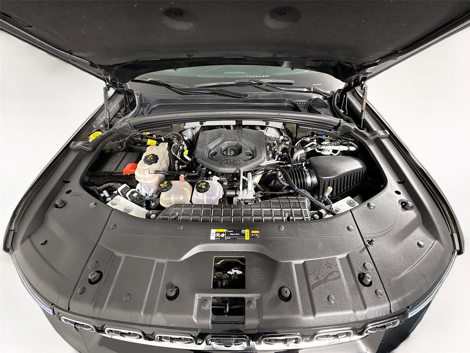 Used 2022 Jeep Grand Cherokee Summit w/ Luxury Tech Group V image 31