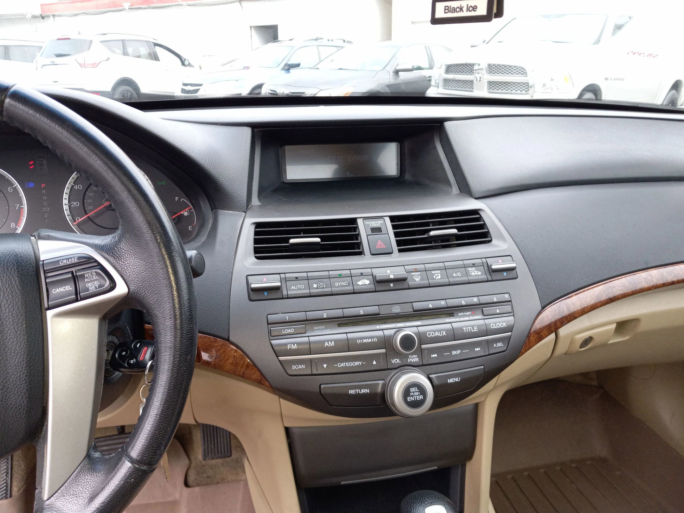 Used 2011 Honda Accord EX-L image 10