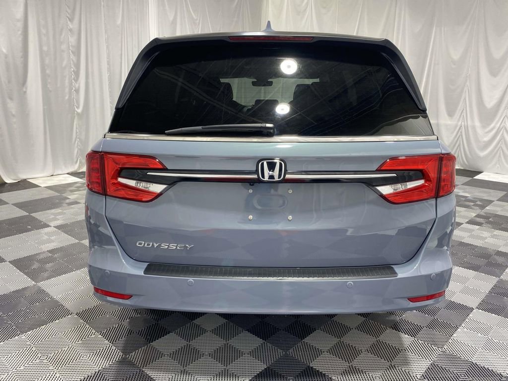Used 2023 Honda Odyssey Touring image 3