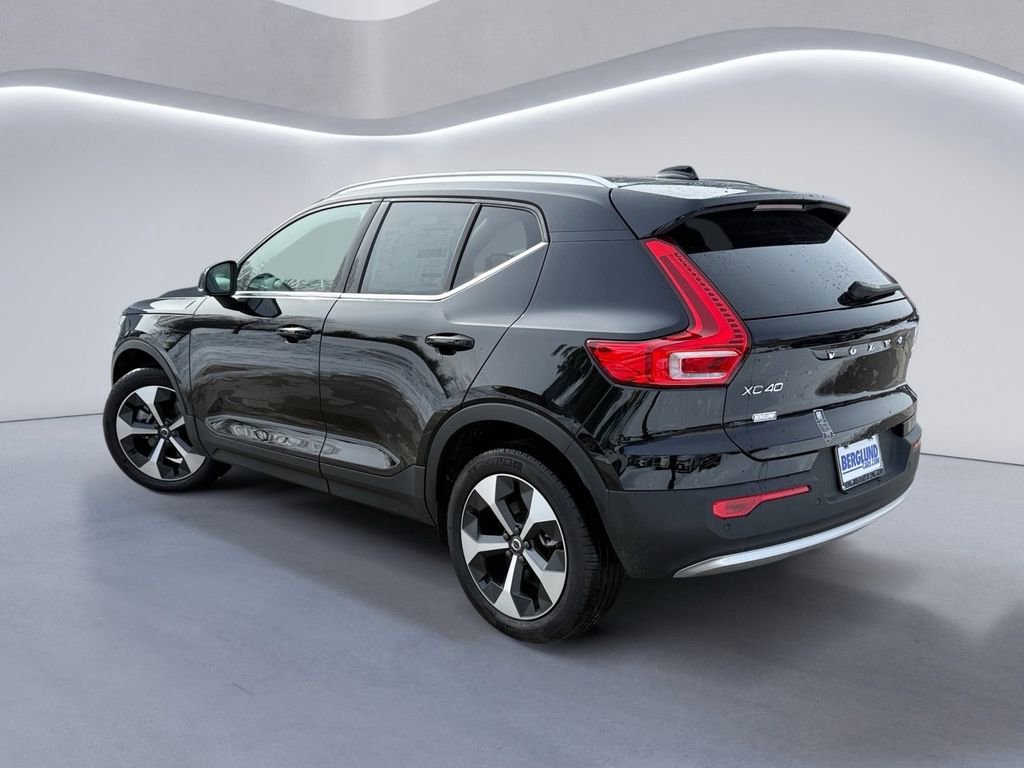 New 2025 Volvo XC40 B5 Core w/ Protection Package Premier image 3