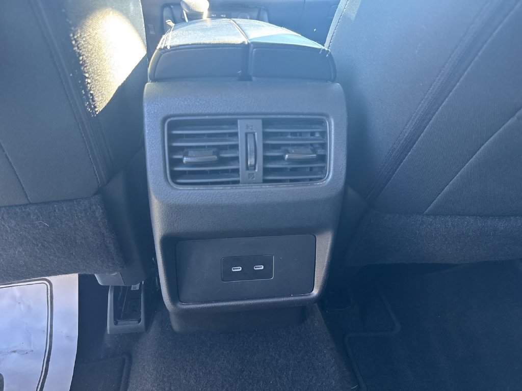 Used 2025 Nissan Rogue SV FWD image 24