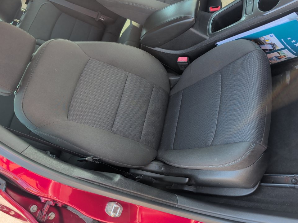 Used 2018 Chevrolet Cruze LT FWD image 28