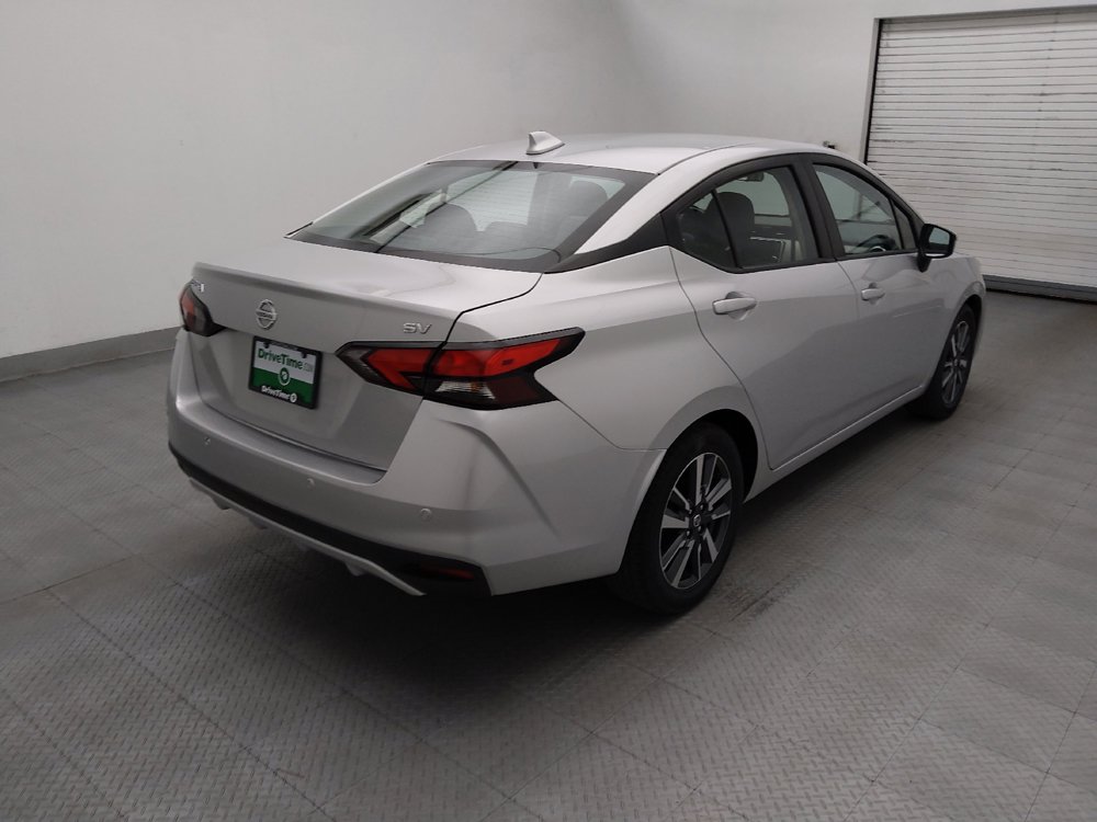 Used 2021 Nissan Versa SV FWD image 9