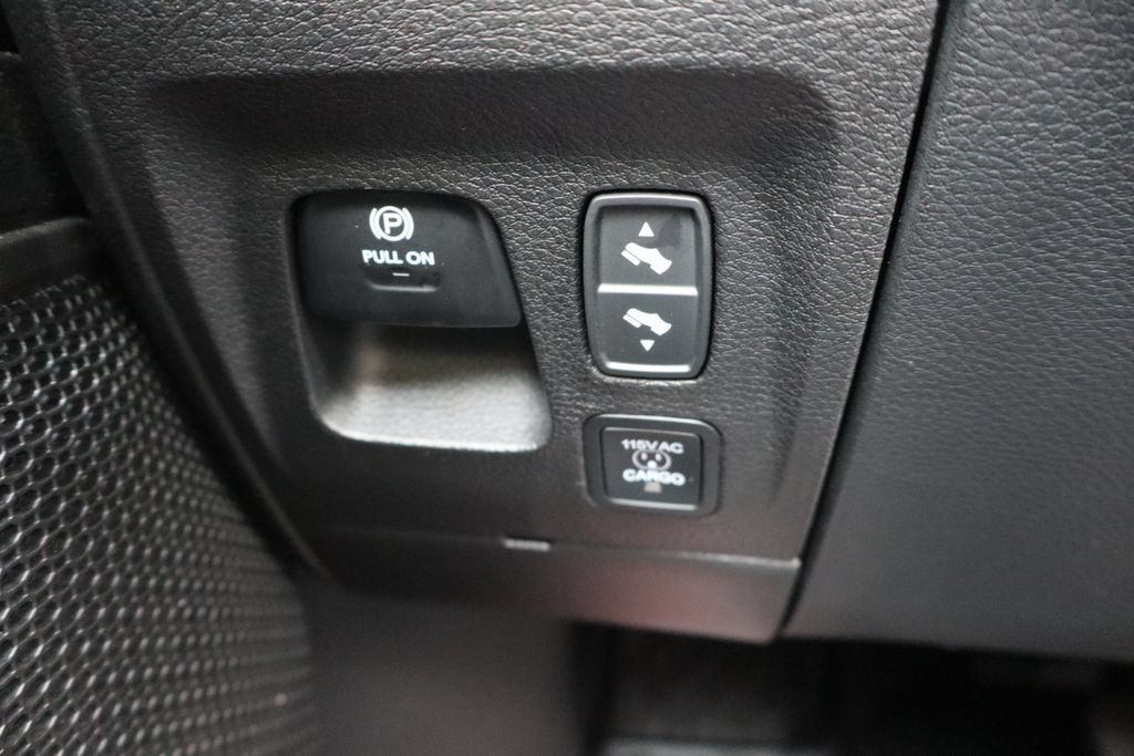 Used 2025 RAM 1500 Big Horn AWD/4WD image 18