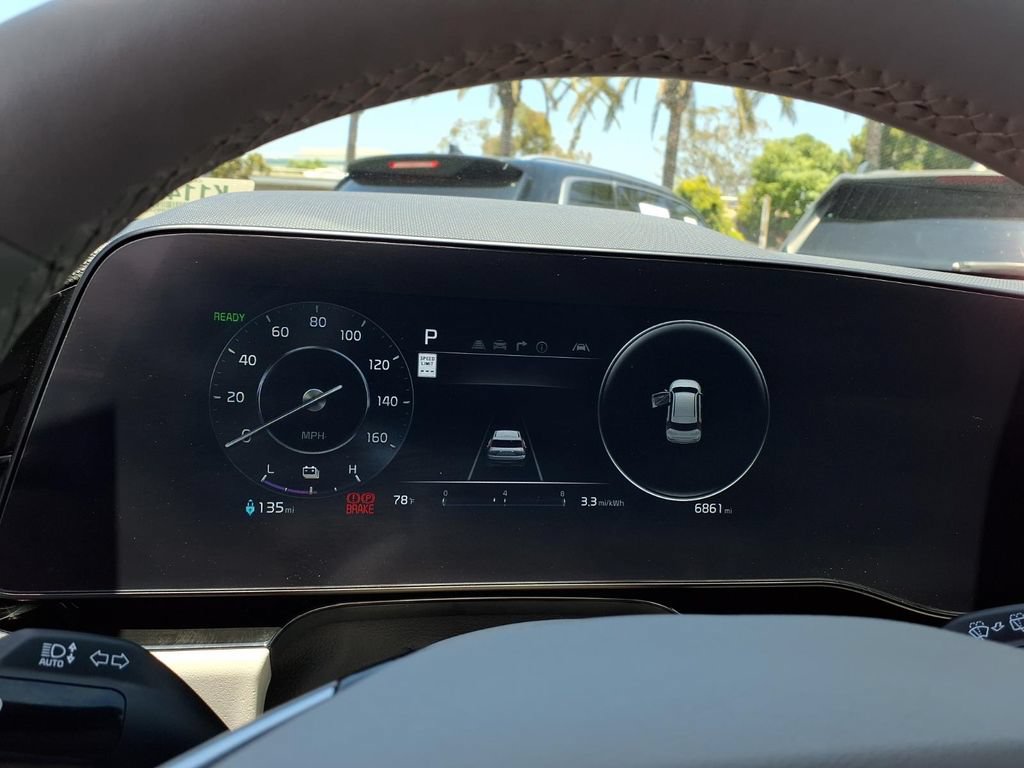Certified 2024 Kia Niro Wave FWD image 10