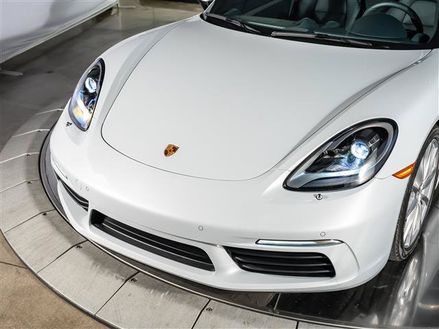 Certified 2025 Porsche 718 Cayman RWD image 11