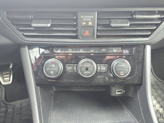 Used 2019 Volkswagen Jetta GLI image 16