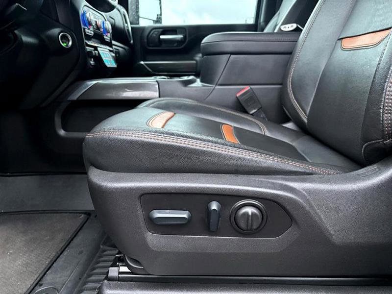 Used 2022 GMC Sierra 3500 AT4 w/ AT4 Premium Plus Package image 16
