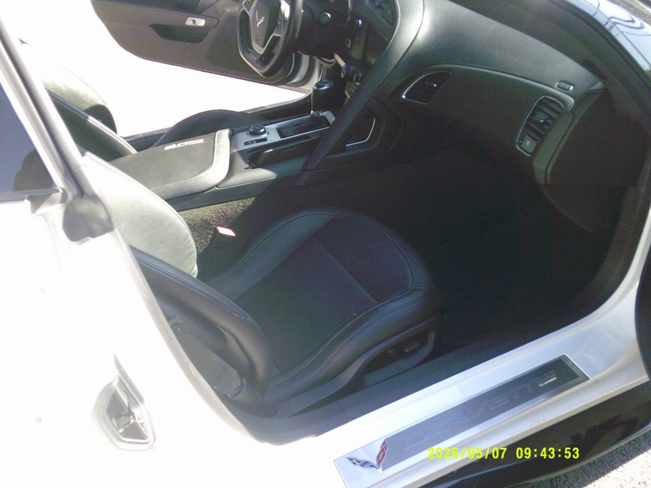 Used 2016 Chevrolet Corvette Z06 w/ Z07 Performance Package RWD image 13