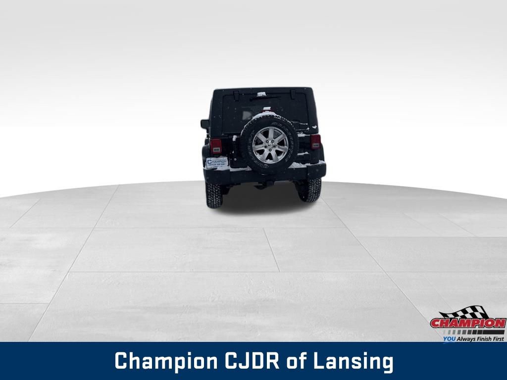 Used 2016 Jeep Wrangler Unlimited Rubicon w/ Connectivity Group image 4