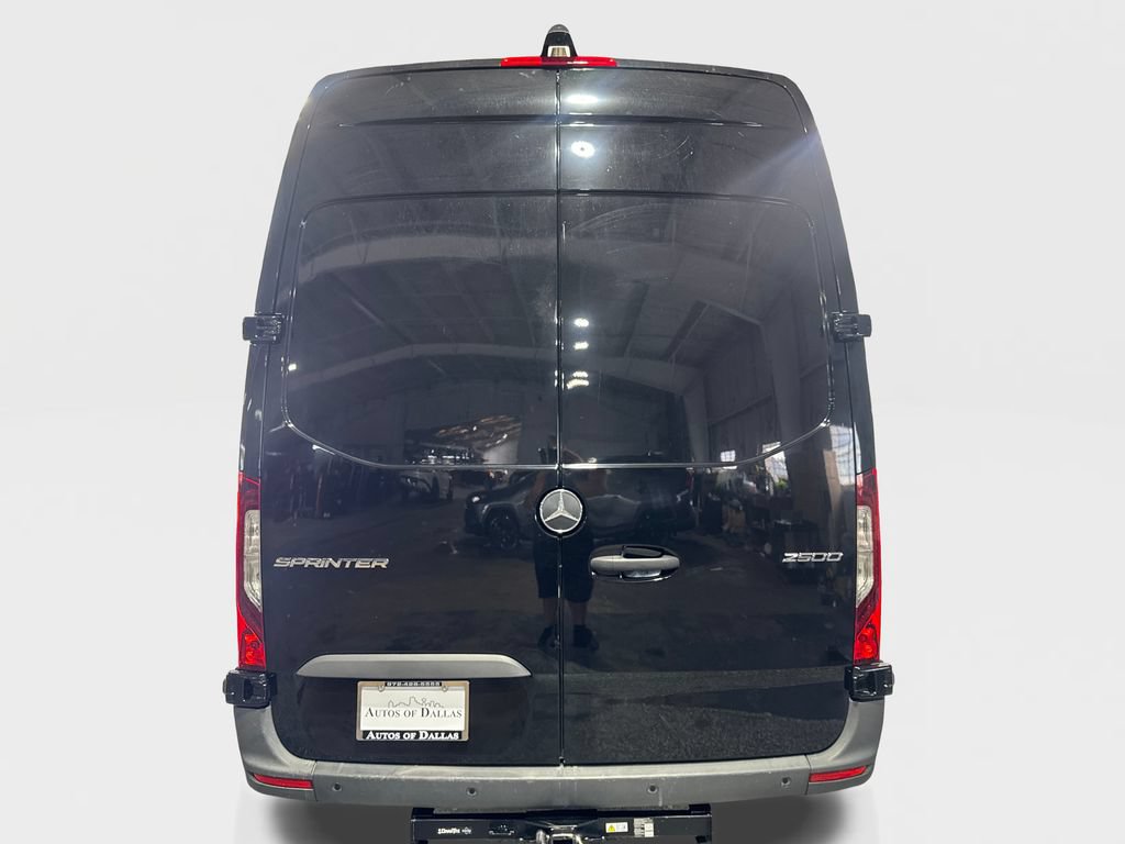 Used 2024 Mercedes-Benz Sprinter 2500 image 6