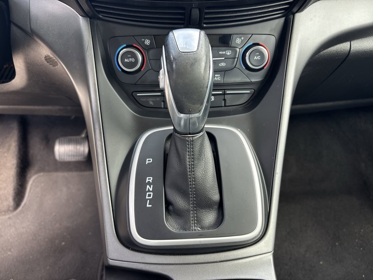 Used 2017 Ford C-MAX Energi SE image 23