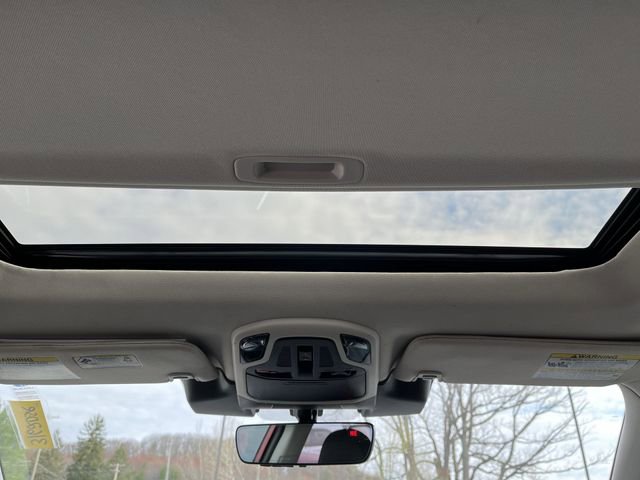 Certified 2025 Subaru Outback Premium w/ Popular Package #1A image 18