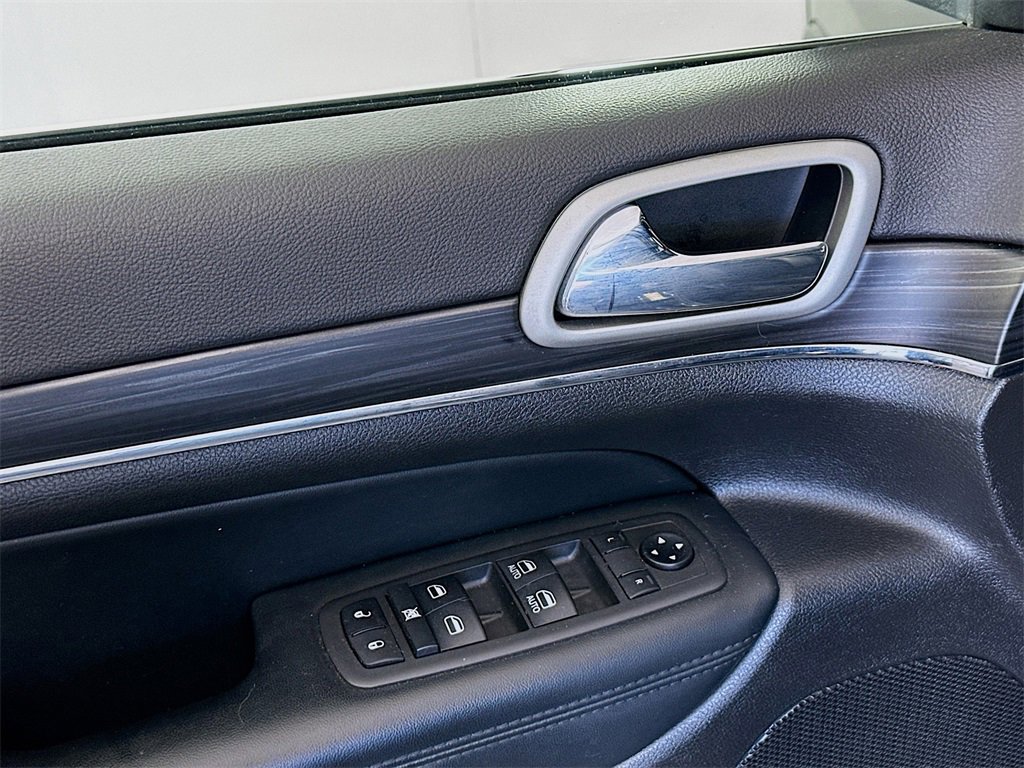 Used 2021 Jeep Grand Cherokee Limited image 18