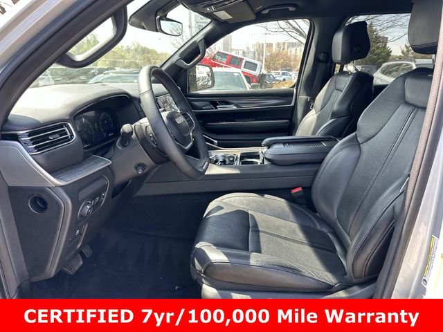 Certified 2024 Jeep Wagoneer Series II w/ Flexible Seating Group image 21